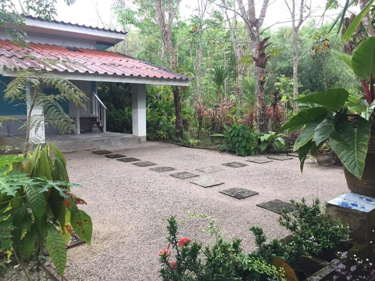 फार्म स्टे Baansuan Suksangob Farm